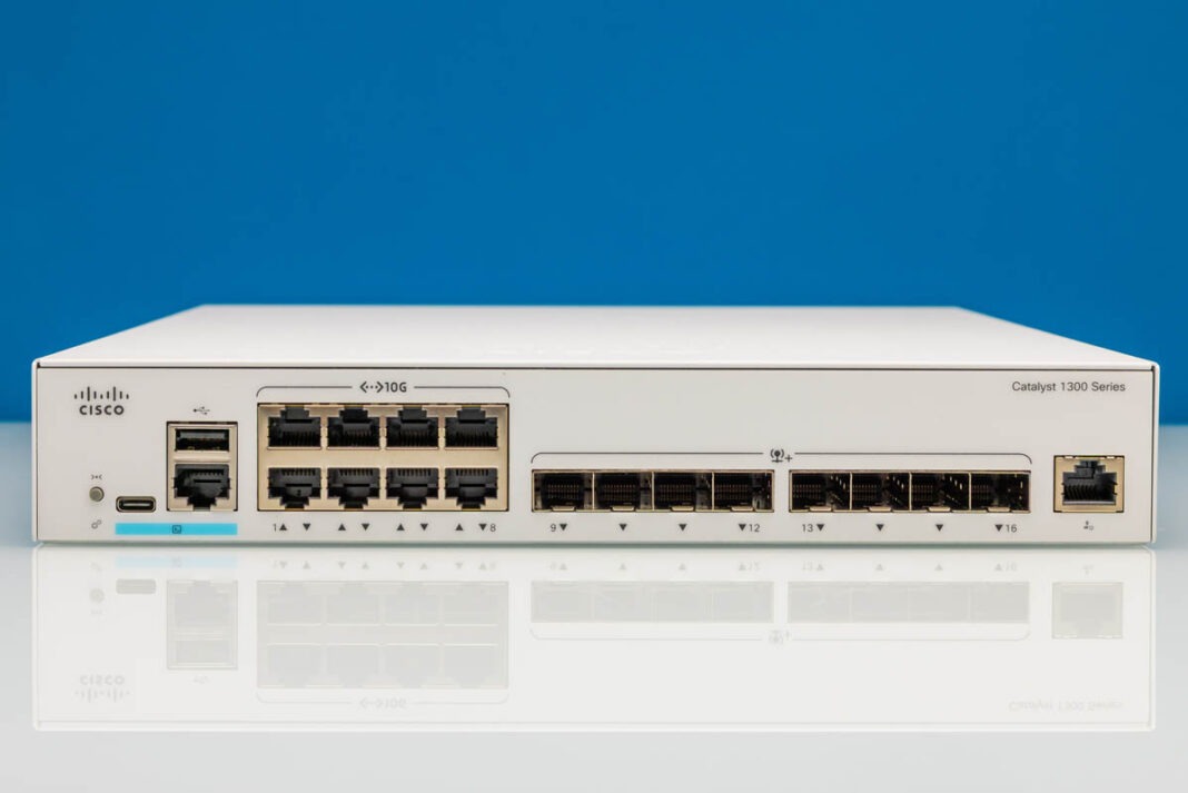 نمای جلویی سوییچ Cisco Catalyst C1300 16XTS