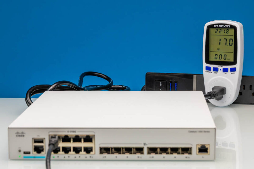 مصرف برق هنگام فعالیت پورت‌های مسی 10G