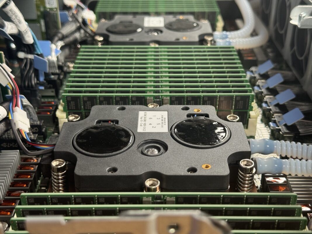 چینش ماژول های رم در سرور AMD