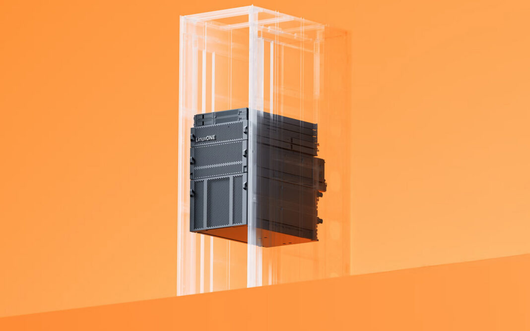 سرور فشرده و یکپارچه IBM LinuxONE Express