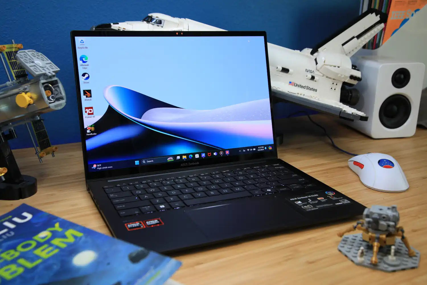 لپ‌تاپ Asus Zenbook 14 OLED